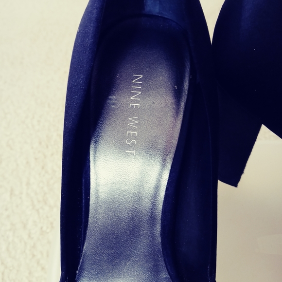 Nine West Women's Black Heels - Picture 3 of 13
